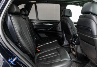 Подержанный автомобиль BMW X5 2016 года (29 фото)