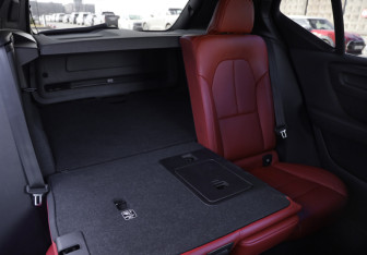 Подержанный автомобиль Volvo XC40 2019 года (29 фото)