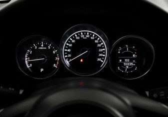 Подержанный автомобиль Mazda CX-5 2017 года (18 фото)