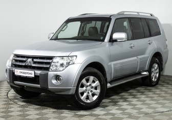 Подержанный автомобиль Mitsubishi Pajero 2010 года (1 фото)