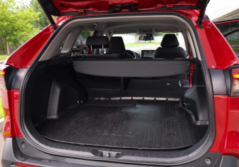 Подержанный автомобиль Toyota RAV4 2021 года (29 фото)