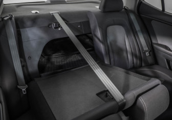 Подержанный автомобиль Kia Optima Sedan 2013 года (23 фото)