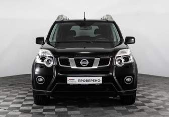 Подержанный автомобиль Nissan X-Trail 2012 года (2 фото)