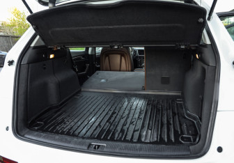 Подержанный автомобиль Audi Q5 2013 года (28 фото)