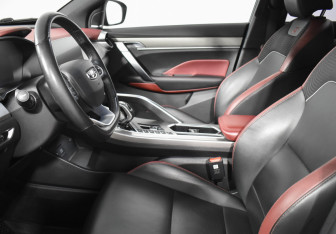 Подержанный автомобиль Geely Coolray 2021 года (10 фото)