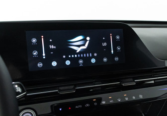 Подержанный автомобиль Omoda C5 2022 года (21 фото)