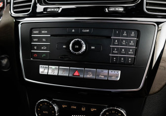 Подержанный автомобиль Mercedes-Benz GLE 2015 года (20 фото)