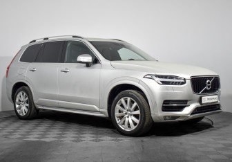 Подержанный автомобиль Volvo XC90 2019 года (3 фото)