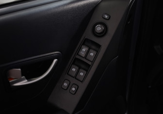 Подержанный автомобиль SsangYong Actyon 2013 года (14 фото)