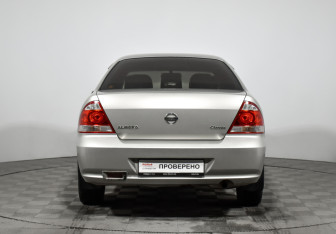 Подержанный автомобиль Nissan Almera Classic 2008 года (6 фото)