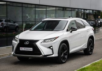 Подержанный автомобиль Lexus RX 2018 года (3 фото)