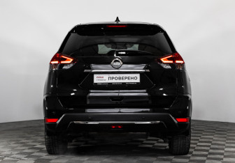Подержанный автомобиль Nissan X-Trail 2018 года (6 фото)