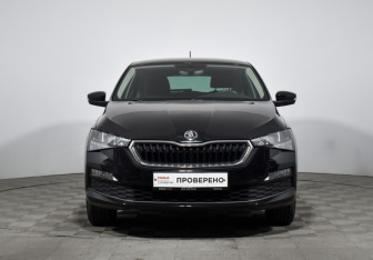 Подержанный автомобиль Skoda Rapid Liftback 2021 года (2 фото)