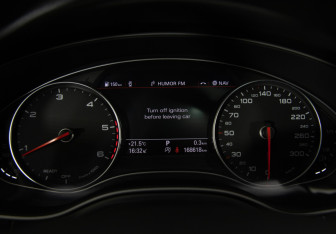 Подержанный автомобиль Audi A6 Sedan 2017 года (12 фото)