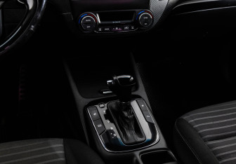 Подержанный автомобиль Kia Cerato Sedan 2017 года (12 фото)