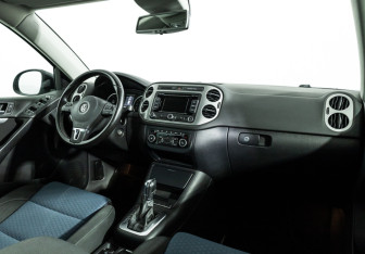 Подержанный автомобиль Volkswagen Tiguan 2013 года (9 фото)