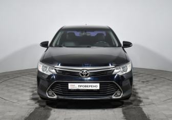 Подержанный автомобиль Toyota Camry Sedan 2016 года (2 фото)