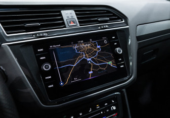 Подержанный автомобиль Volkswagen Tiguan 2021 года (22 фото)