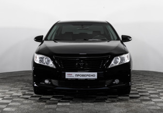 Подержанный автомобиль Toyota Camry Sedan 2013 года (4 фото)