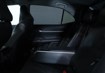 Подержанный автомобиль Toyota Camry Sedan 2021 года (25 фото)