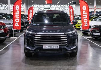 Подержанный автомобиль Exeed VX 2023 года (3 фото)