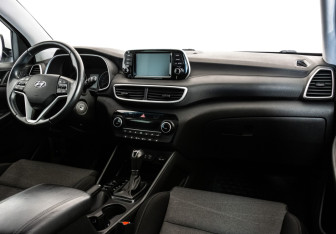 Подержанный автомобиль Hyundai Tucson 2018 года (10 фото)
