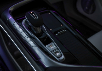 Подержанный автомобиль Voyah Free 2022 года (20 фото)