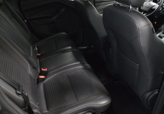 Подержанный автомобиль Ford Kuga 2017 года (13 фото)