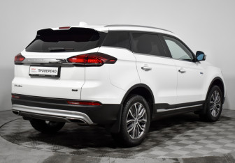 Подержанный автомобиль Geely Atlas Pro 2022 года (5 фото)