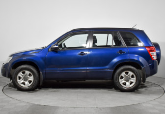 Подержанный автомобиль Suzuki Grand Vitara 2014 года (8 фото)