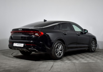 Подержанный автомобиль Kia K5 2021 года (5 фото)
