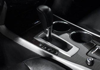 Подержанный автомобиль Nissan Teana 2015 года (11 фото)