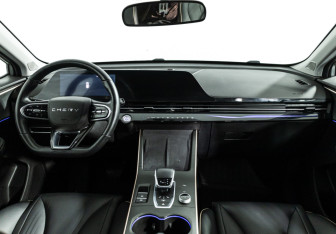 Подержанный автомобиль Omoda C5 2022 года (13 фото)