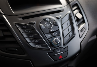 Подержанный автомобиль Ford Fiesta Hatchback 2016 года (14 фото)