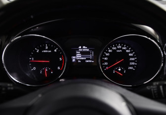 Подержанный автомобиль Kia Carnival 2018 года (12 фото)