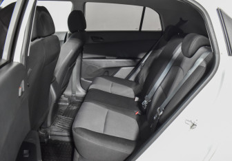 Подержанный автомобиль Hyundai Creta 2018 года (11 фото)