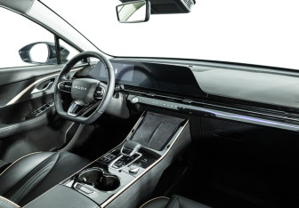 Подержанный автомобиль Omoda C5 2023 года (9 фото)