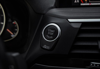 Подержанный автомобиль BMW X3 2019 года (24 фото)