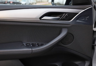 Подержанный автомобиль BMW X3 2019 года (19 фото)