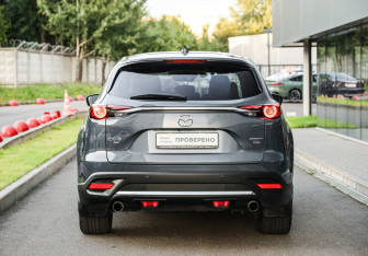 Подержанный автомобиль Mazda CX-9 2022 года (7 фото)
