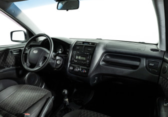 Подержанный автомобиль Kia Sportage 2008 года (9 фото)