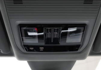 Подержанный автомобиль Volkswagen Teramont 2024 года (23 фото)