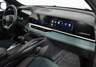 Подержанный автомобиль Geely Monjaro 2024 года (14 фото)