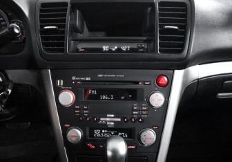Подержанный автомобиль Subaru Outback Wagon 2006 года (16 фото)