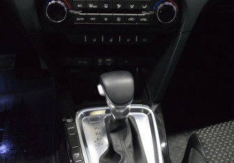 Подержанный автомобиль Kia Ceed Wagon 2019 года (16 фото)