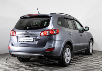 Подержанный автомобиль Hyundai Santa Fe 2011 года (5 фото)