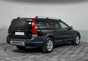 Подержанный автомобиль Volvo XC70 2007 года (5 фото)