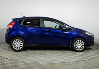 Подержанный автомобиль Ford Fiesta Hatchback 2018 года (4 фото)