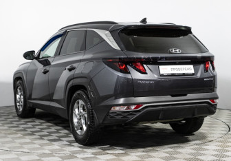 Подержанный автомобиль Hyundai Tucson 2021 года (7 фото)