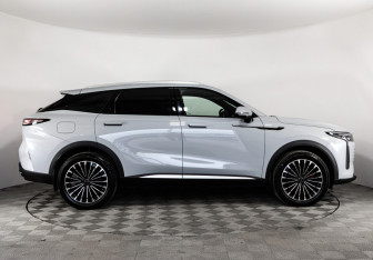 Подержанный автомобиль Exeed RX 2025 года (6 фото)